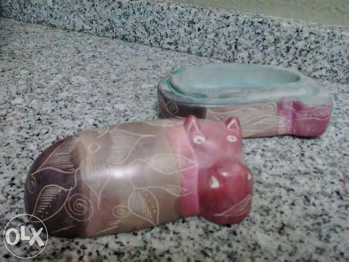 Caixa figura hipopotamo