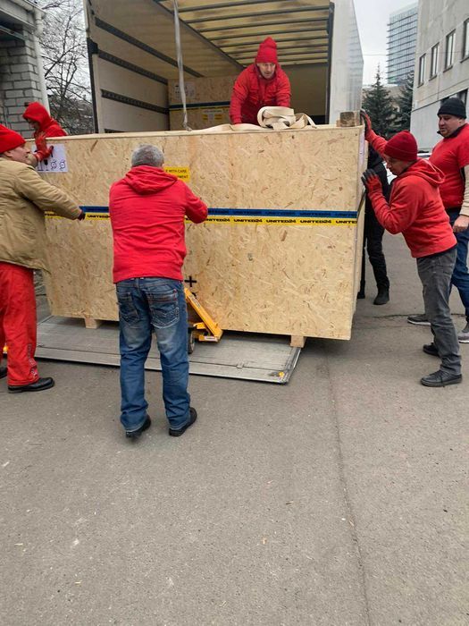 Услуги грузчиков Киев. Доставка твердотопливных котлов, бойлеров.