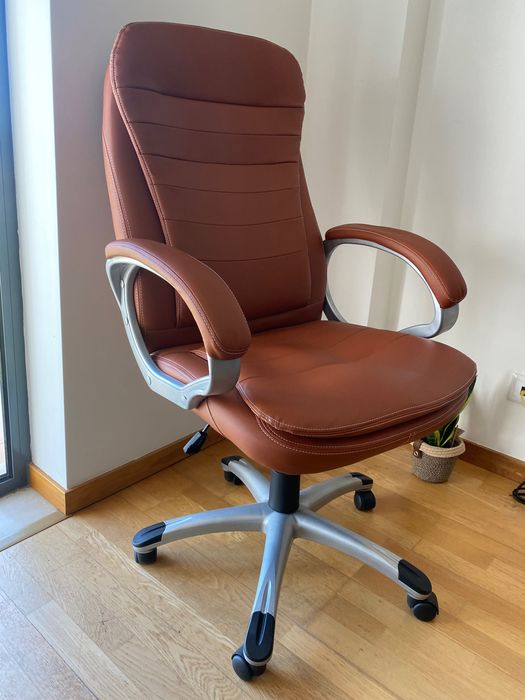 Leather office chair Staples