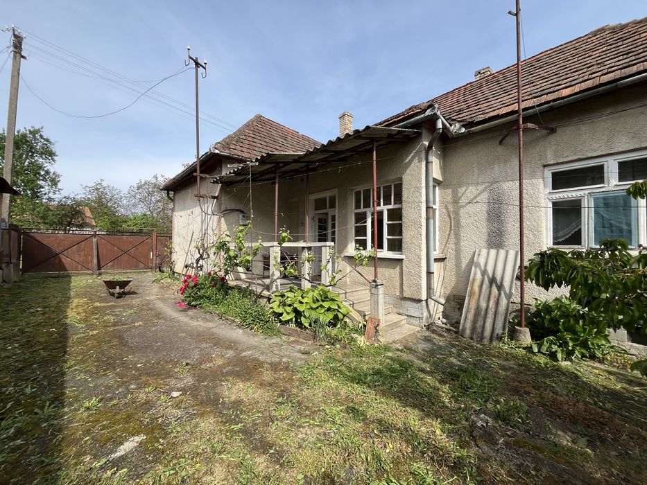 Продам будинок 112 м2 приват ділянка 24 сот Берегівський р-н село Великі Береги