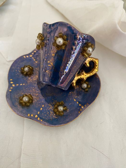 Chávenas de coleção pintadas à mão