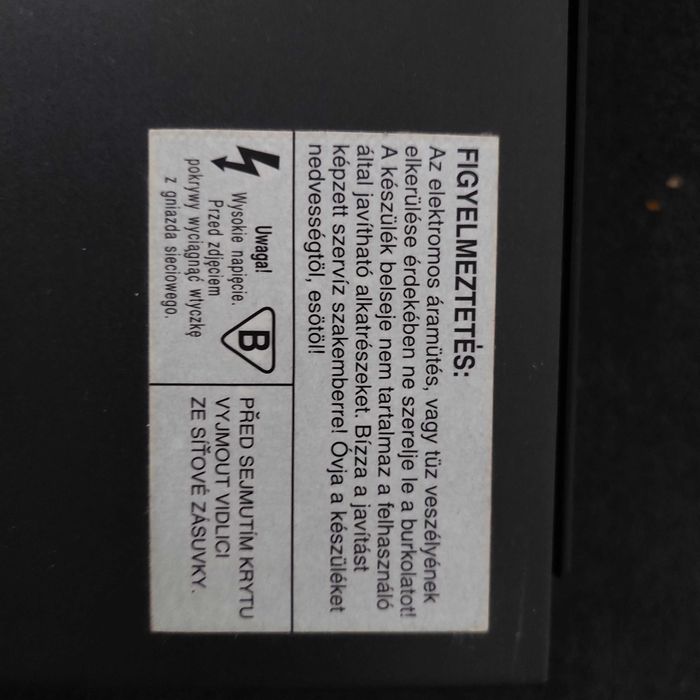 Sprzedam magnetowid z otwarzaczem DVD