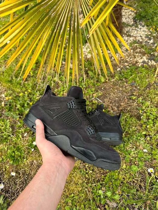 Iconic and Timeless Jordan 4 Retro Black 39