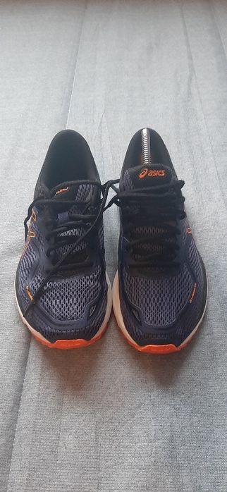 Buty sportowe do biegania ASICS