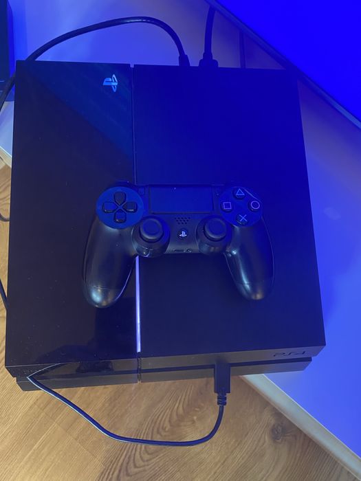 Ps4 1tb niski soft, dużo gier, goldhen