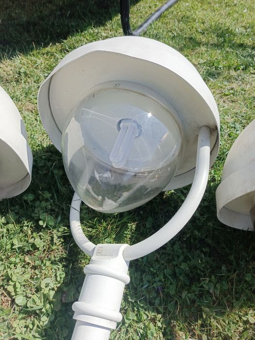 Lampy do ogrodu biale