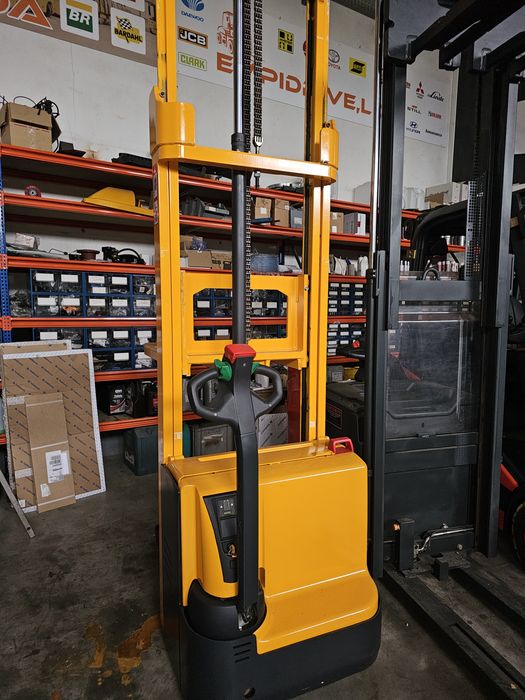 Porta paletes eletrico