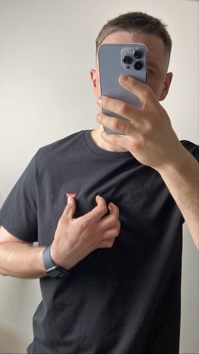 Оригінал !! Футболка LEVI’S Standatd fit з міні лого