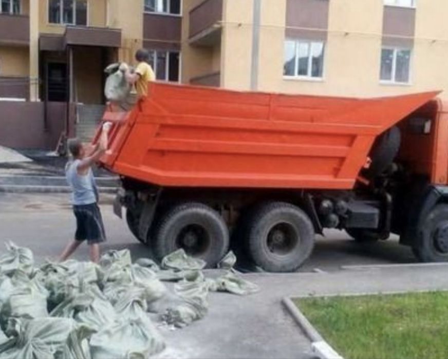 Вивіз сміття будсміття самоскид Камаз Зіл Газель Київ та область