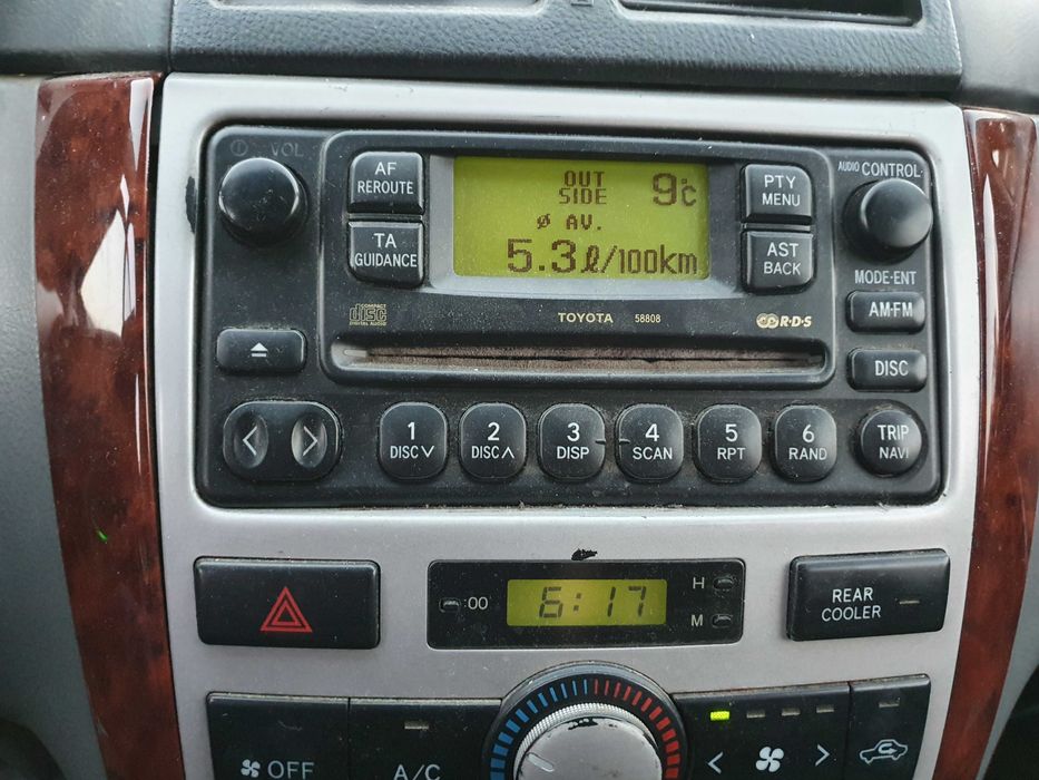 Toyota Avensis Verso