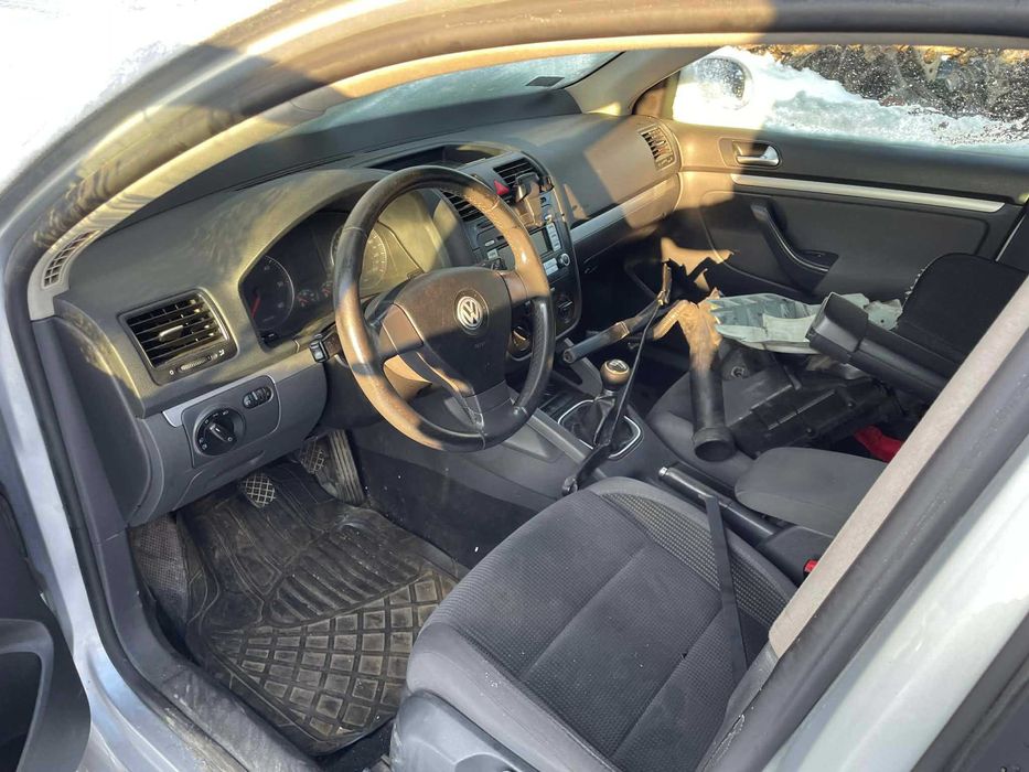 Volkswagen Golf V kombi 1.9 TDI 105km na części