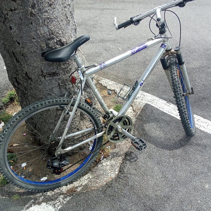 Bicicleta em bom estado