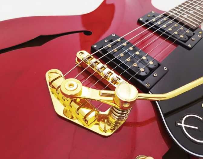Epiphone Dot (335) - com Hardcase