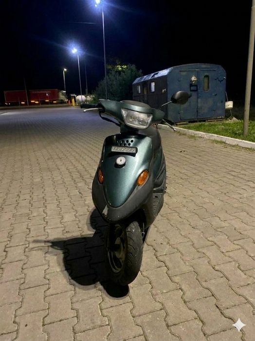 Продам скутер Yamaha джог  са24 50 кубів, нова поршнева, на документах