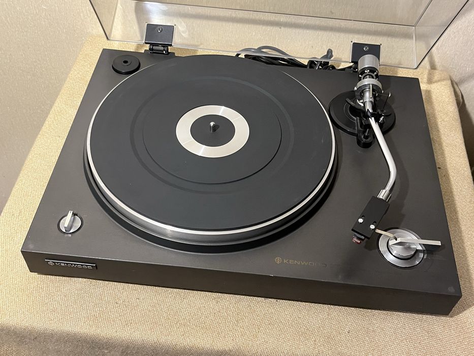 Японский проигрыватель винила 70-х KENWOOD KD-1500 (BELT DRIVE)