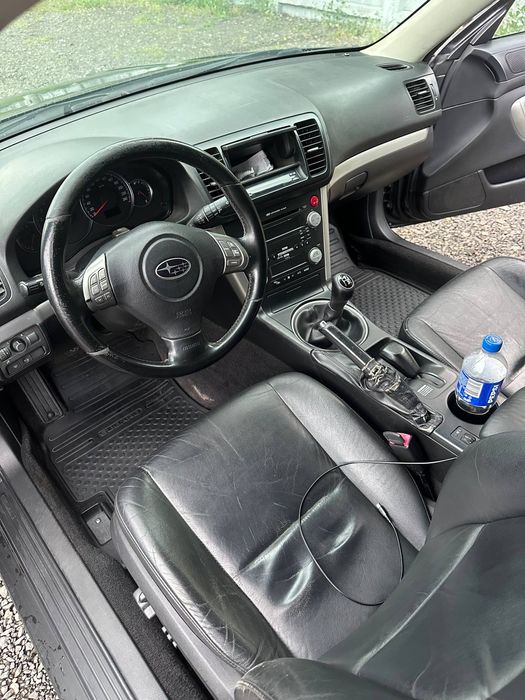 Автомобіль Subaru Outback 2.5 (2008 р.в).