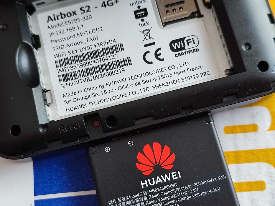 Huawei 4G+ 300mbps Hotspot Router64283951038338124