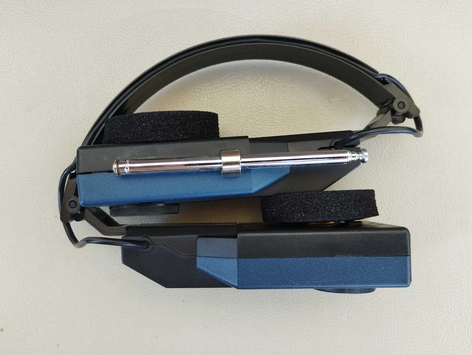 Auriculares com rádio FM / AM – antigo vintage