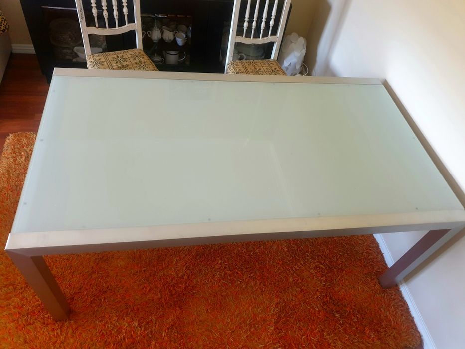 Mesa de sala de jantar