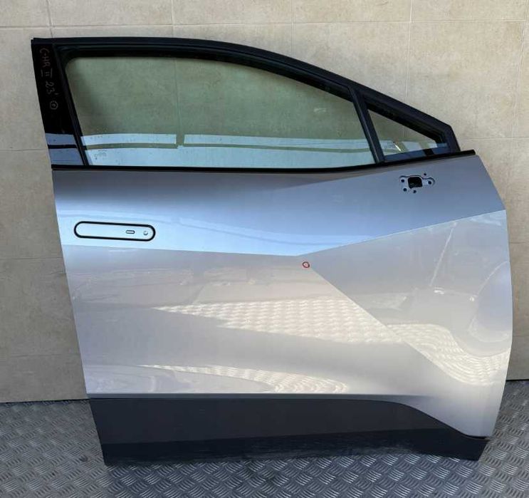Двері Toyota C-HR I передні або задні праві ліві разборка