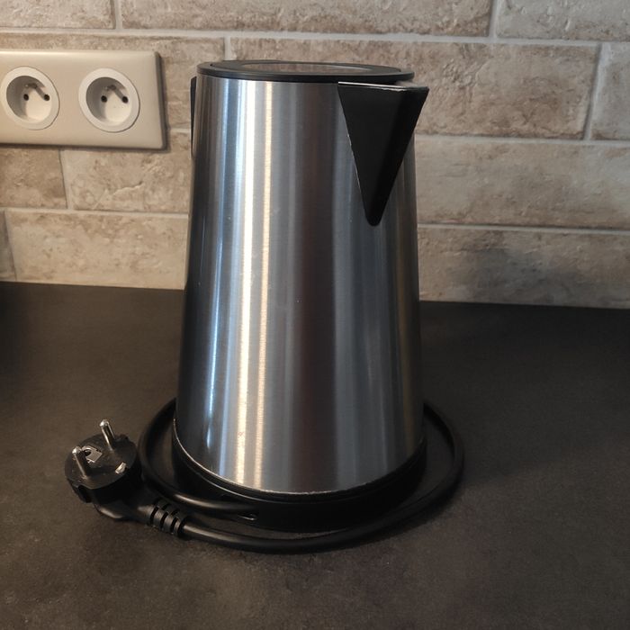 Czajnik elektryczny Kernau KSK 101 Silver