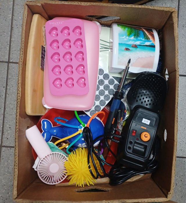 Karton box mix biedronka