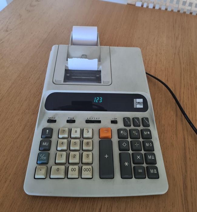 Calculadora Registadora de Secretária (de rolo)