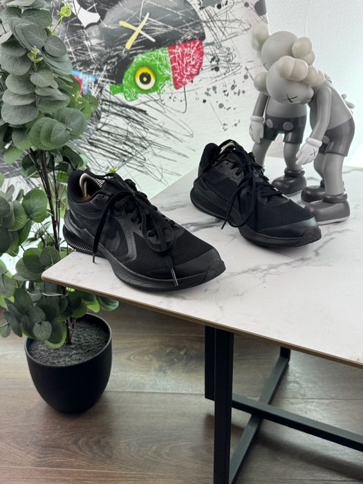 Кросівки Nike Quest 5 38 розмір Е16082