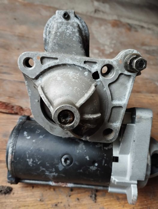 Продам стартера Опель виваро Рено трафик 1.9-2.0 литра