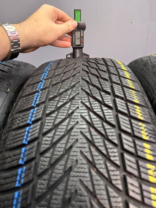 Шины БУ 235 45 R 20 Goodyear ultragrip performance 3 Зима Комплект