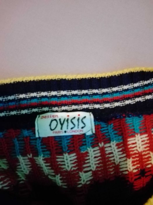 Kolorowy sweter w indiański wzór