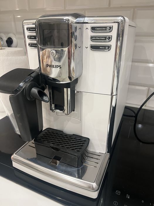 Ekspres do kawy Philips LatteGo EP5331