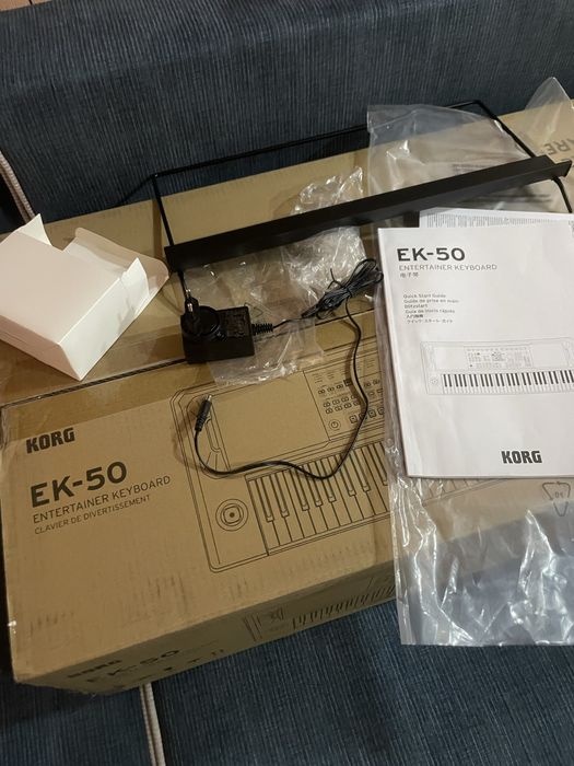 Синтезатор Korg EK 50