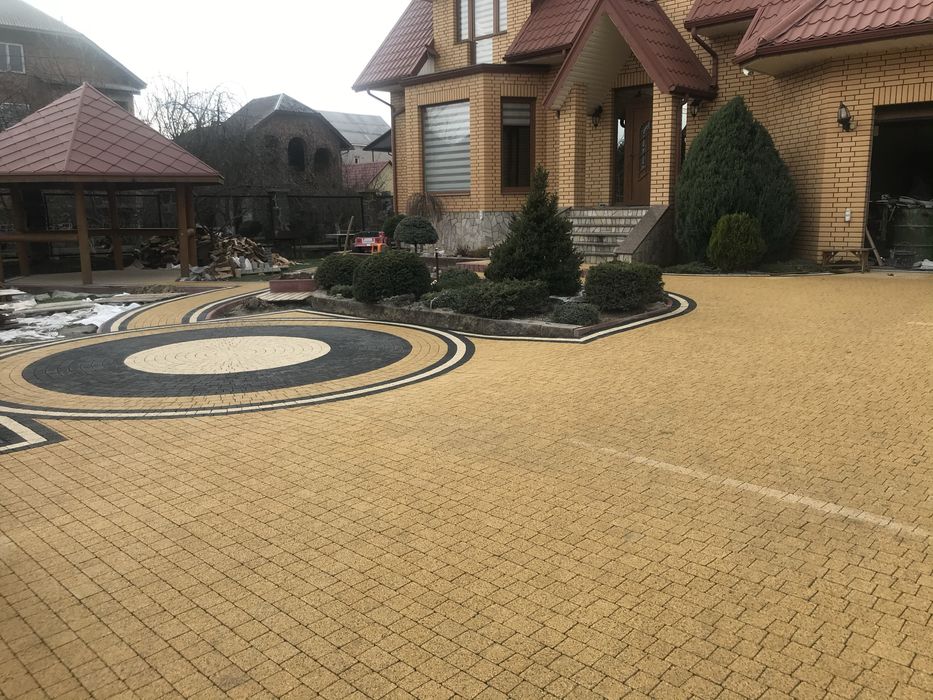 Бруківка. Блоки. Поребрики.