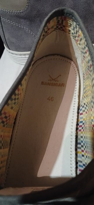 Продам мужские ботинки замшевые