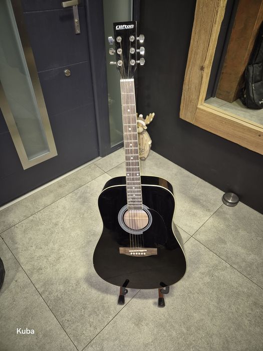 Sprzedam gitarę klasyczną 3/4 i akustyczną 4/4yczną