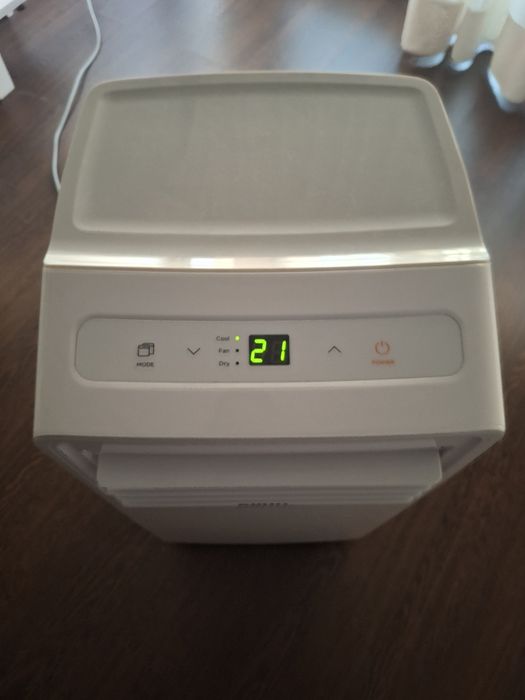 Ar condicionado portátil Kunft (POUCA UTILIZAÇÃO )