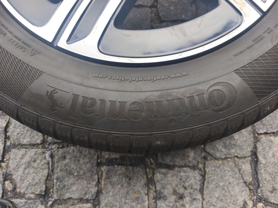 Pneus continental 18" 2+2