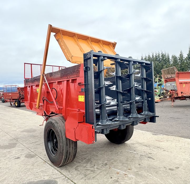 reboque diatribuidor de estrume