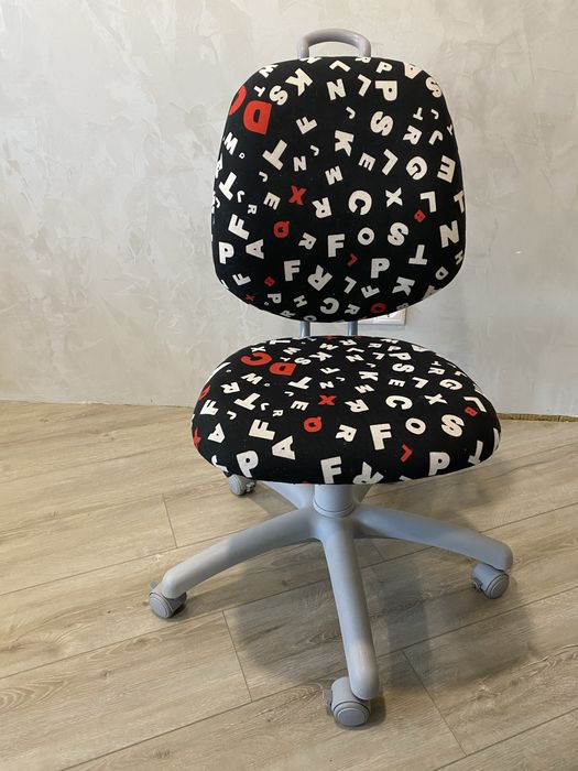 Дитяче ортопедичне крісло fun desk / Детский стул