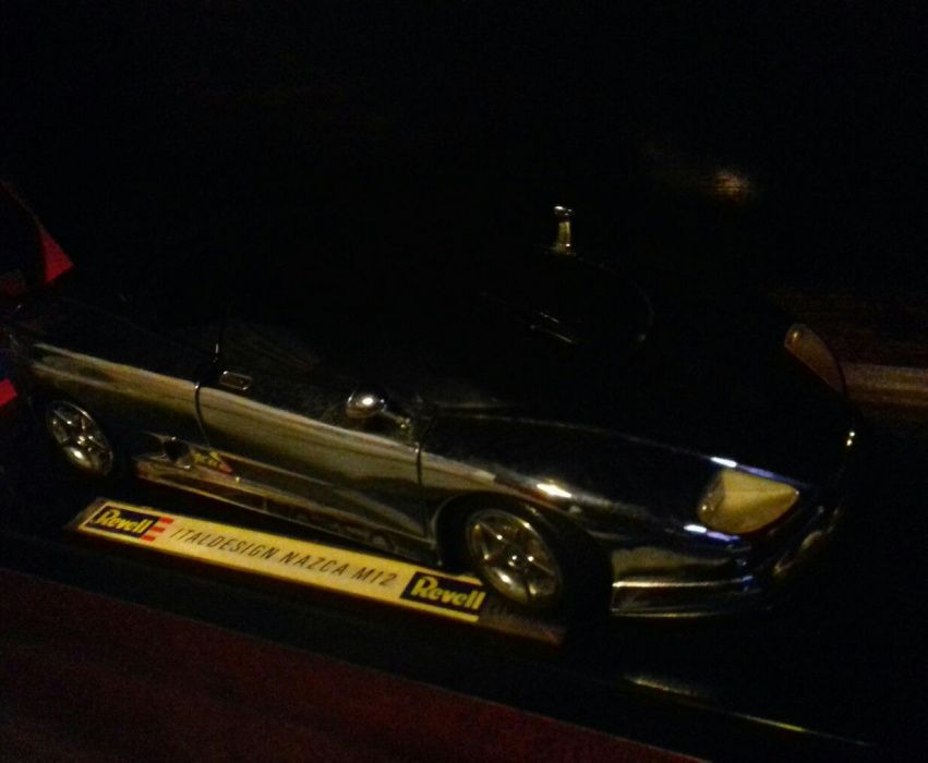 Carro Nazcar BMW M12 revell 1/18