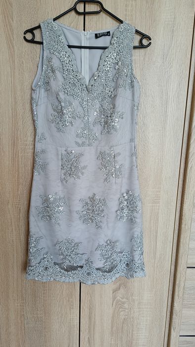 Koronkowa szara sukienka EMU rozmiar 38