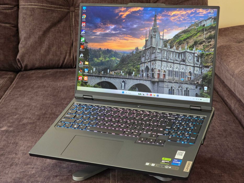 Lenovo Legion Pro 5 (16" QHD+ IPS 240Hz/ i7-13700HX/ 32 DDR5/ 1Tb SSD/ RTX 4060)