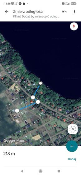 Działka nad jeziorem