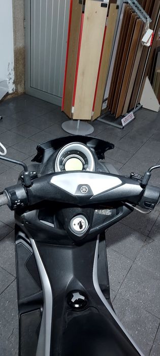 Yamaha NMAX 125.