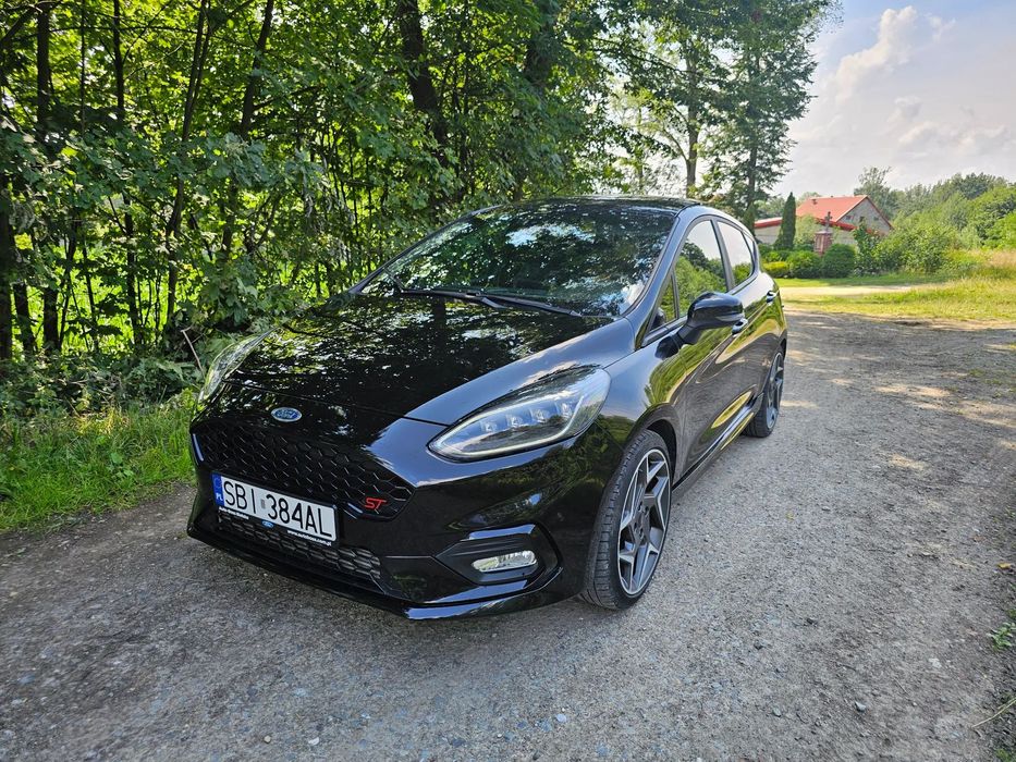 Ford Fiesta Piękny dynamiczny Ford Fiesta Mk8