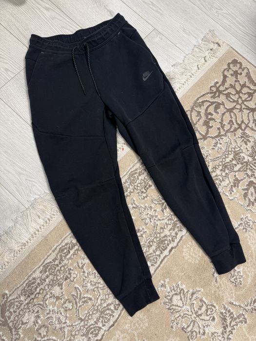 Штаны Nike Tech Fleece S