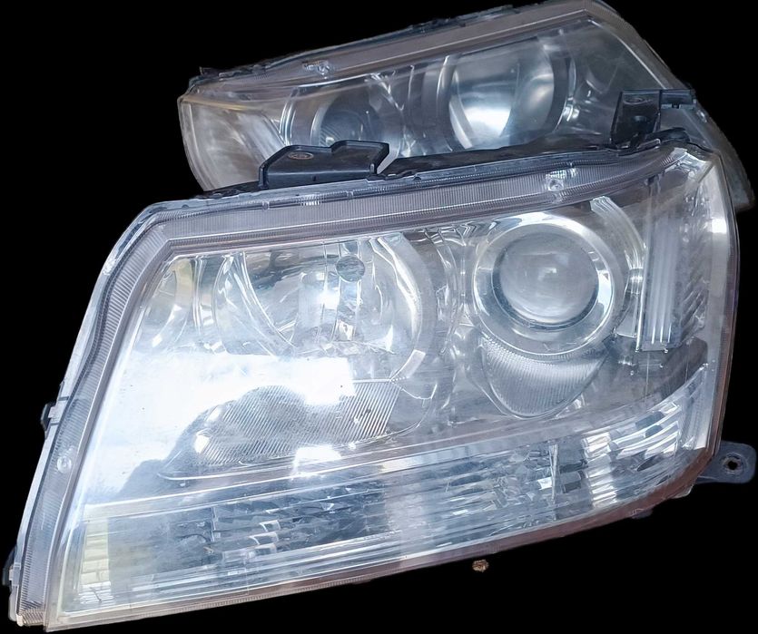 Faróis e Quadrante Suzuki Grand Vitara 1.9ddis