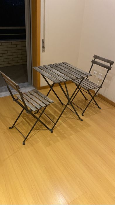 Conjunto mesa e cadeiras Ikea