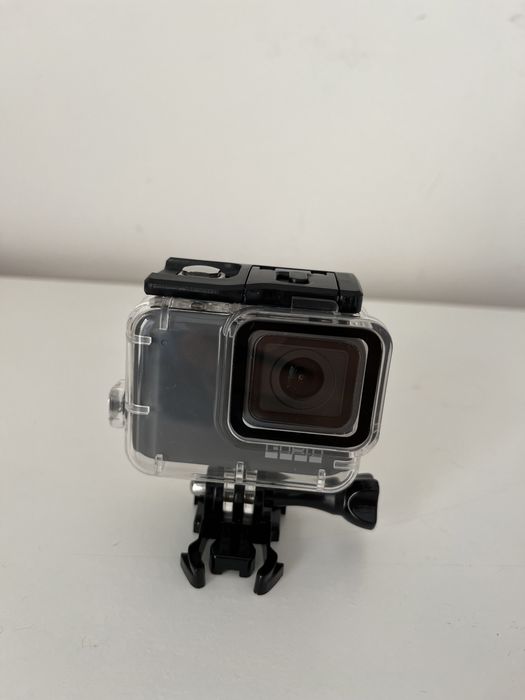 Gopro Silver 7 com caixa estanque e suporte de peito